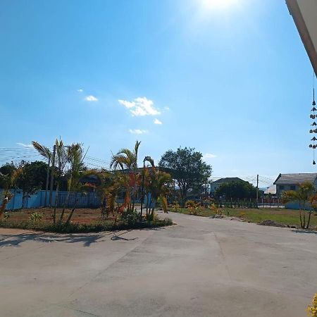 Hotel ເຮືອນພັກບີວີ à Ban Thongchai-Tai Extérieur photo