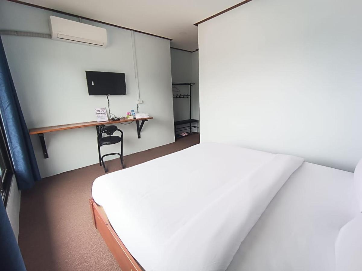 Hotel ເຮືອນພັກບີວີ à Ban Thongchai-Tai Extérieur photo